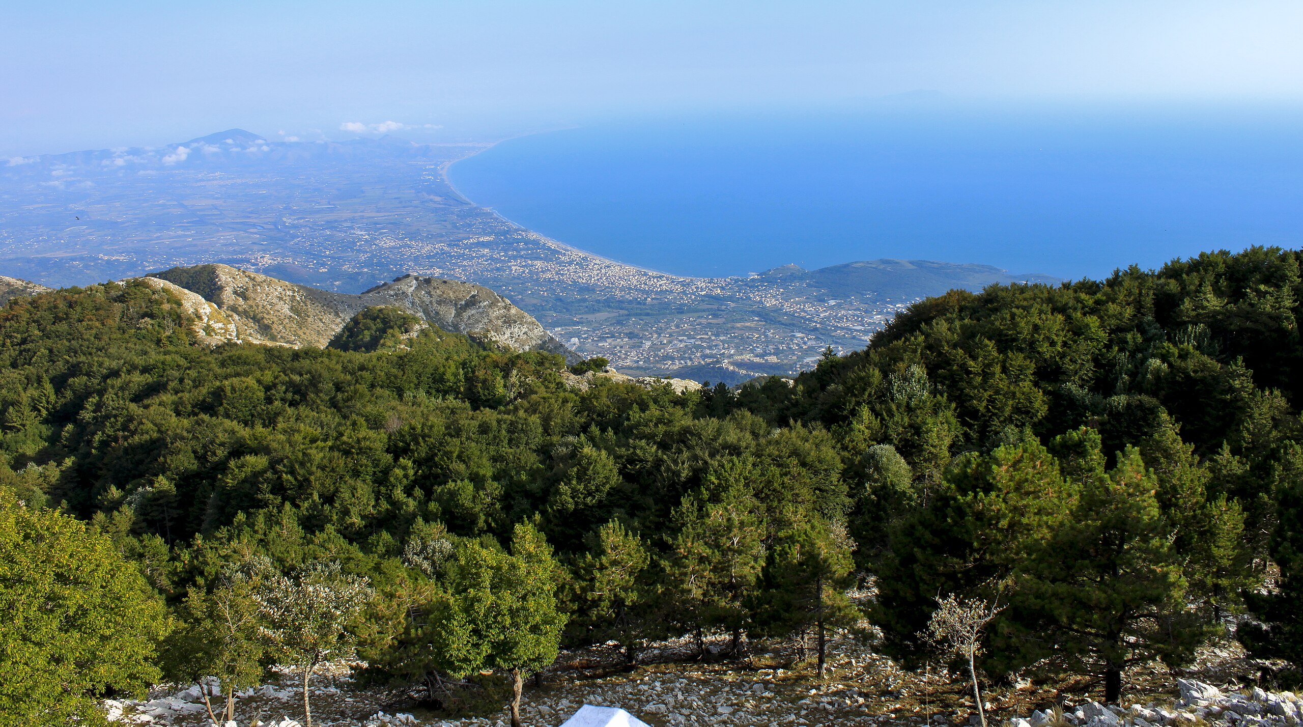 Tra fortezze e faggete secolari: il Parco Naturale dei Monti Aurunci