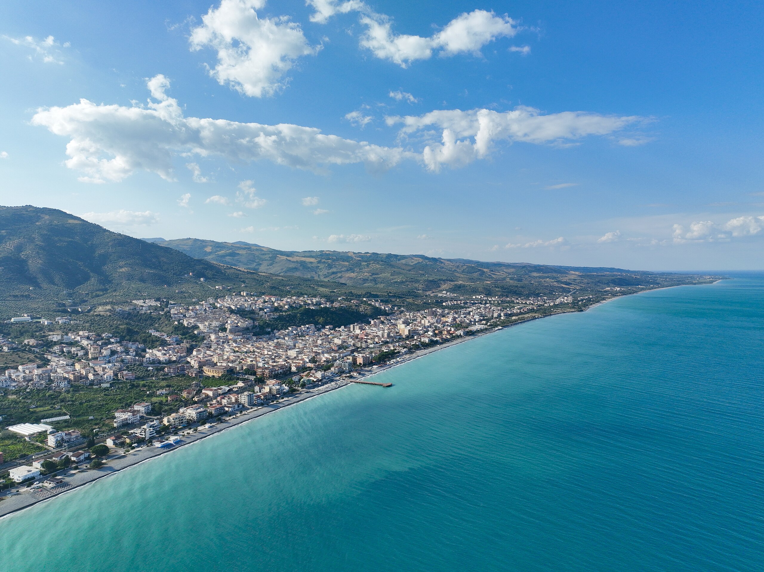 Trebisacce, il borgo tavoliere con una finestra sullo Ionio