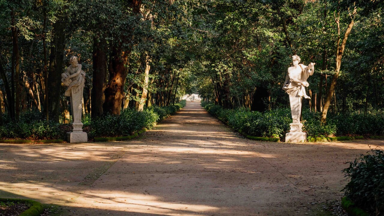 Trekking 'Sulle Orme dei Borbone' nel Parco Reale della Reggia di