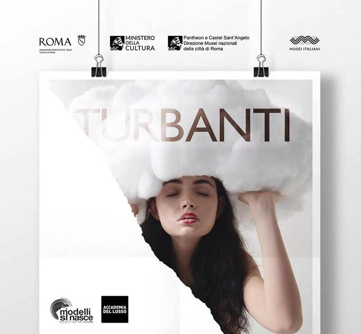 Turbanti: mostra fotografica alla Casa Museo Boncompagni Ludovisi su moda e inclusione
