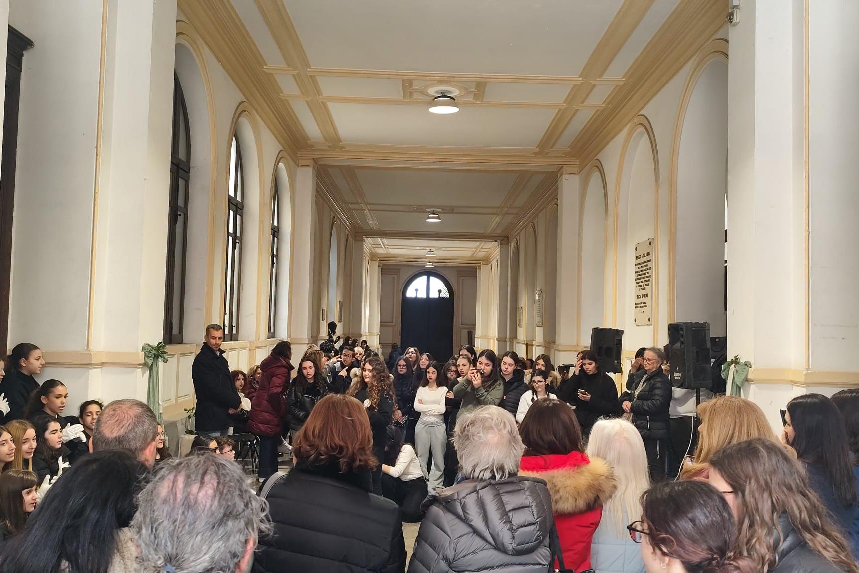 "Un Arazzo per la Pace" alla Galleria di Palazzo San Giorgio: grande