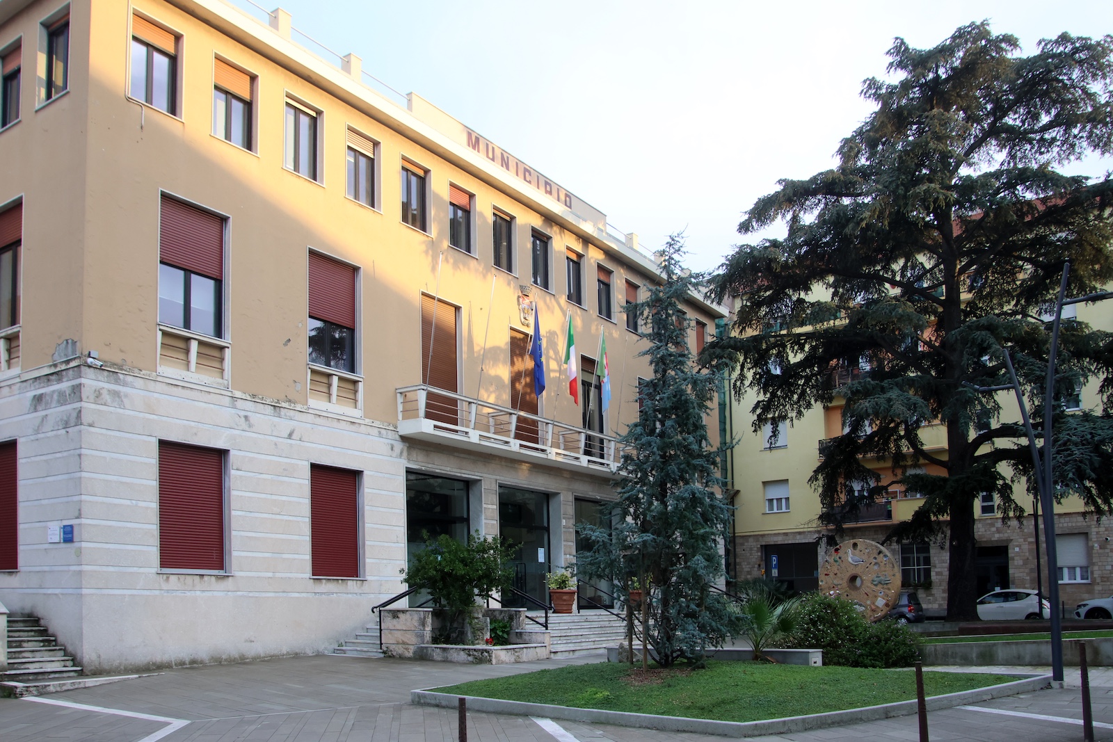 Vado Ligure: oltre 4,6 milioni di euro per investimenti e servizi nel