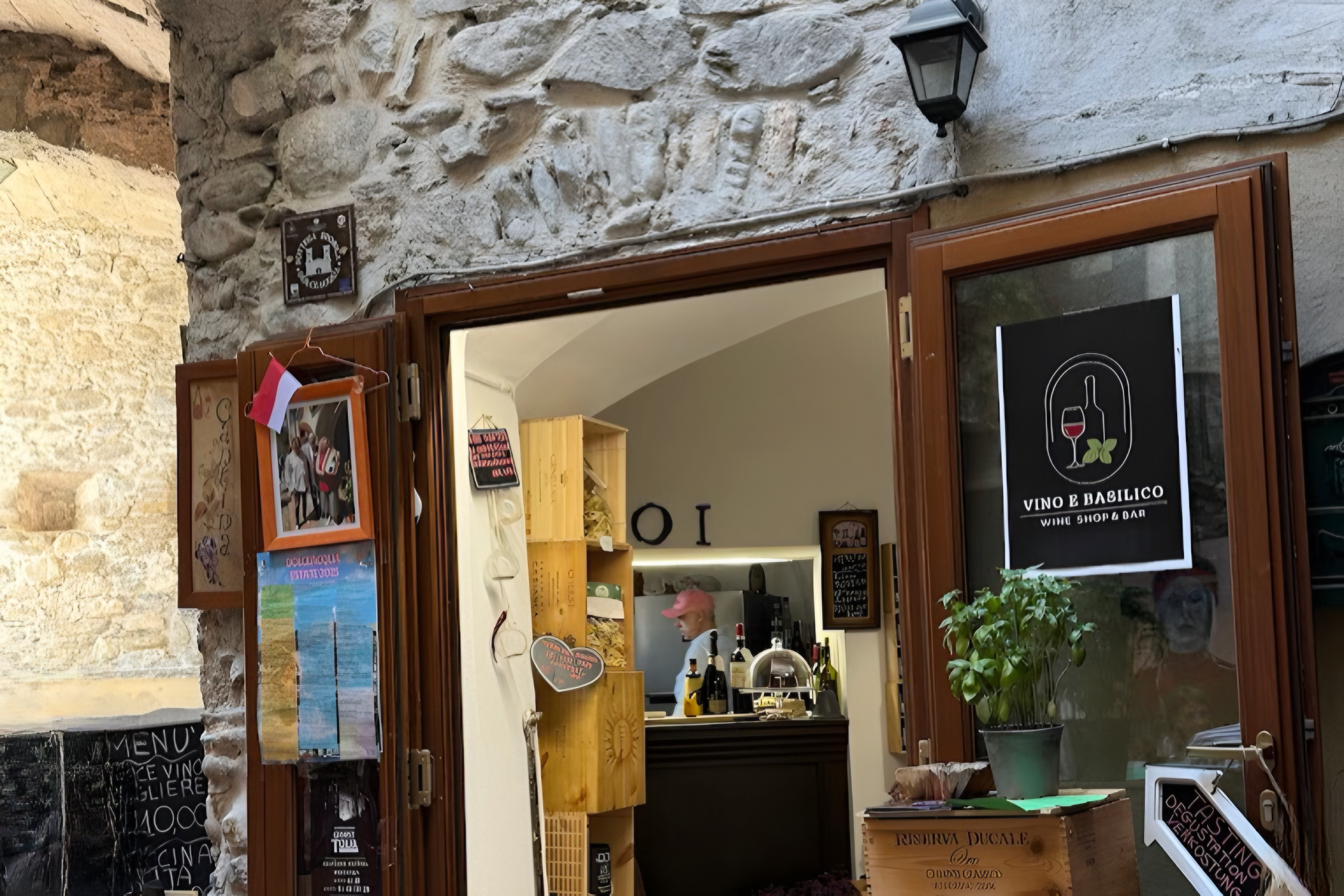 Vino e Basilico – Il sapore autentico della Liguria a Dolceacqua